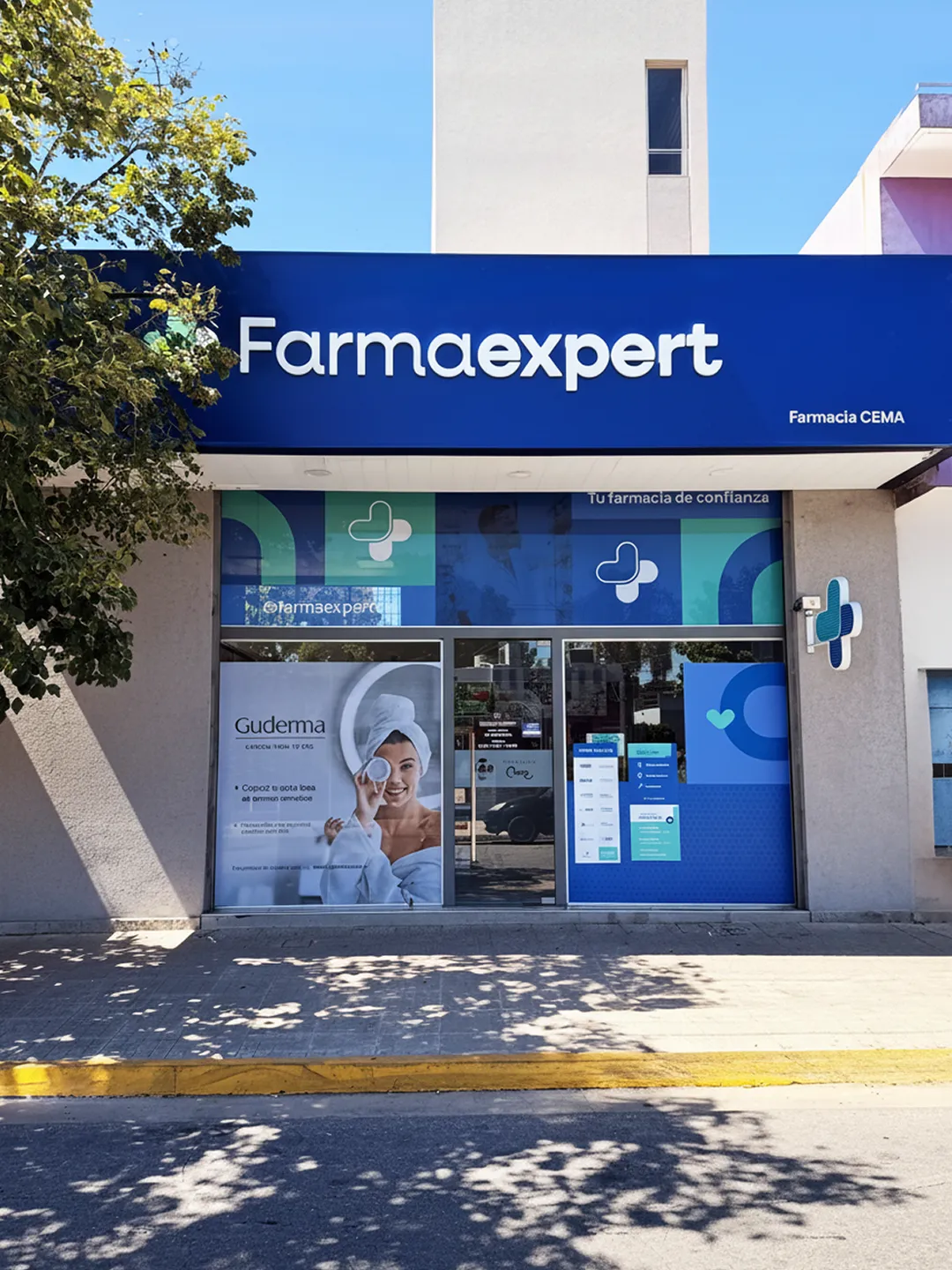Farmaexpert: frente de la farmacia